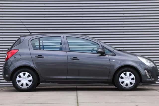 Opel Corsa (2011) thumbnail 6