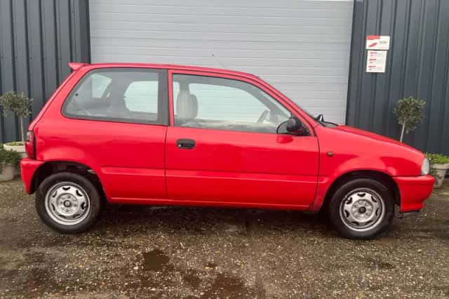 Suzuki Alto (1999) thumbnail 3