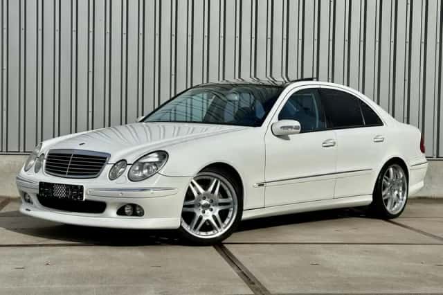 Mercedes-Benz E-Klasse (2002) thumbnail 1