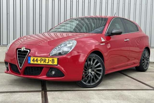 Alfa Romeo Giulietta (2011) thumbnail 1