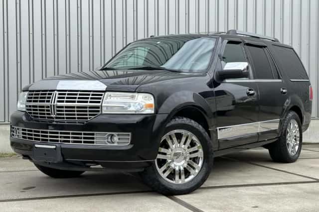 Lincoln Navigator (2007) thumbnail 1