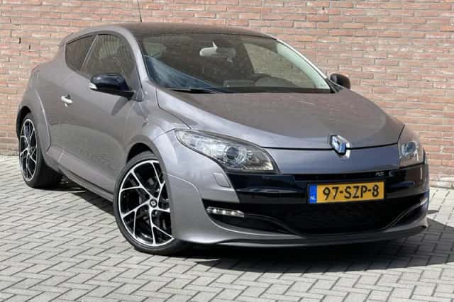 Renault Mégane (2012) thumbnail 2
