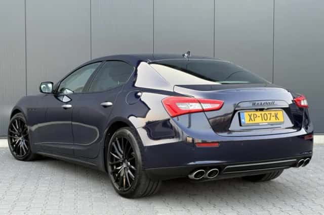 Maserati Ghibli (2015) thumbnail 3