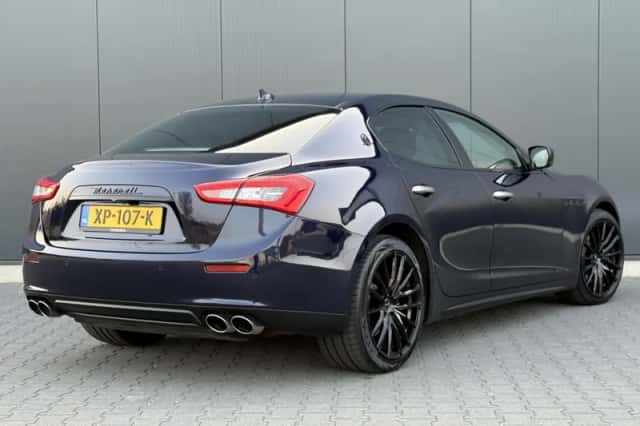 Maserati Ghibli (2015) thumbnail 4