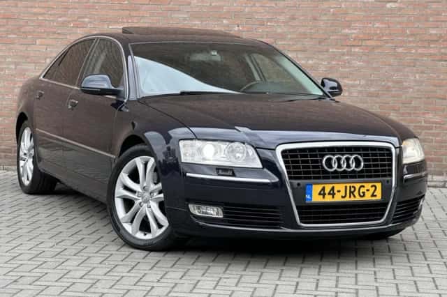 Audi A8 (2008) thumbnail 2