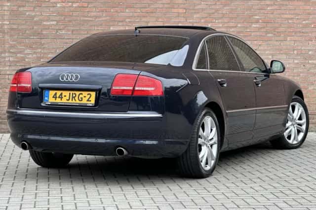 Audi A8 (2008) thumbnail 4