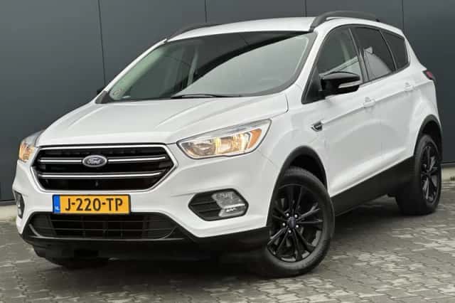 Ford Kuga (2018) thumbnail 1
