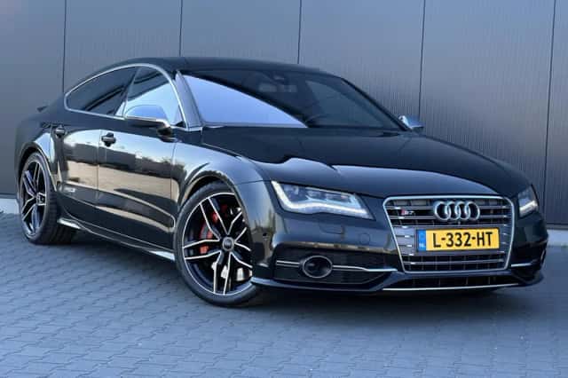 Audi S7 (2012) thumbnail 2