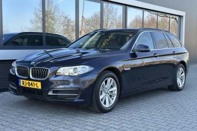 BMW 5-Serie (2013) thumbnail 1