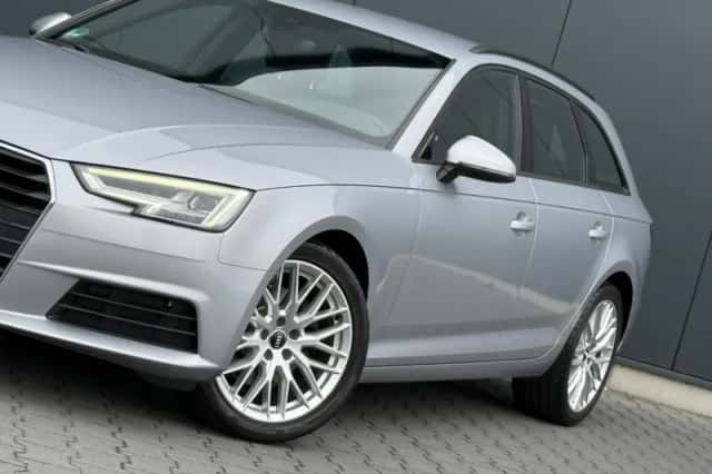 Audi A4 (2017) thumbnail 6