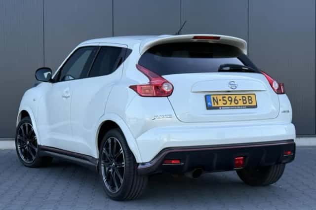 Nissan Juke (2013) thumbnail 3