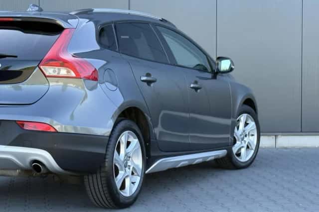 Volvo V40 (2013) thumbnail 5