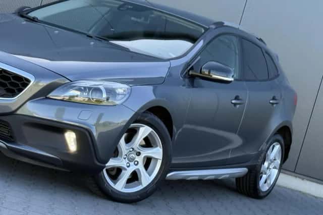 Volvo V40 (2013) thumbnail 6