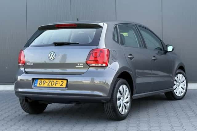 Volkswagen Polo (2013) thumbnail 4