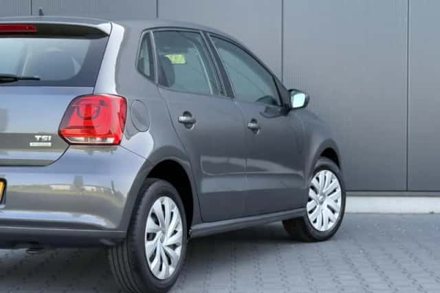 Volkswagen Polo (2013) thumbnail 5