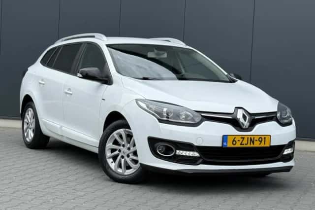 Renault Mégane (2015) thumbnail 2