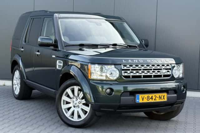 Land Rover Discovery (2013) thumbnail 2