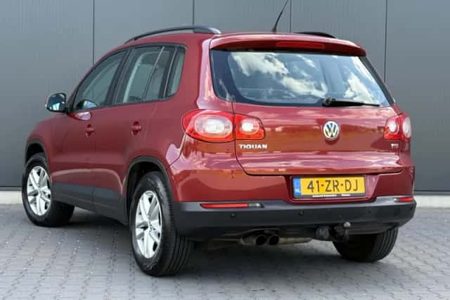 Volkswagen Tiguan (2008) thumbnail 3