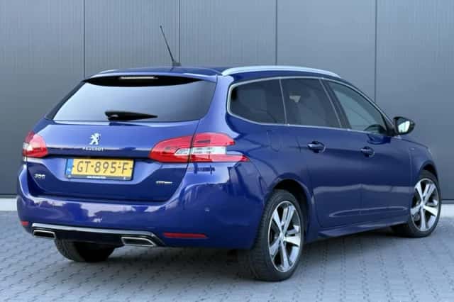 Peugeot 308 (2015) thumbnail 4
