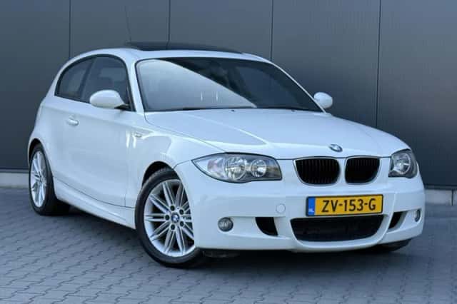 BMW 1-Serie (2008) thumbnail 2