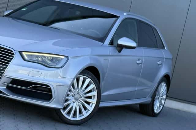 Audi A3 (2015) thumbnail 6