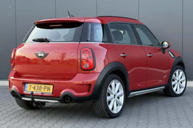 MINI Countryman (2015) thumbnail 4
