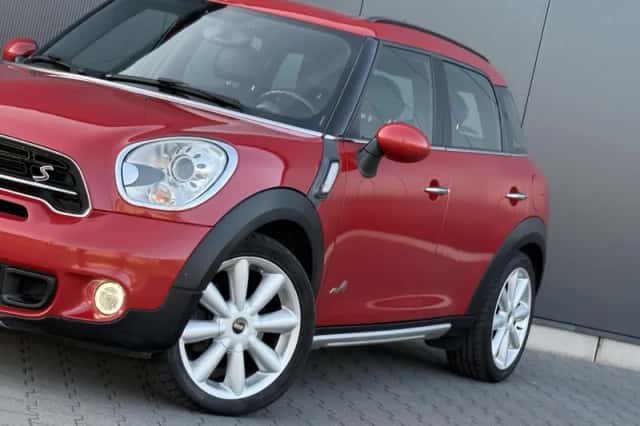MINI Countryman (2015) thumbnail 6