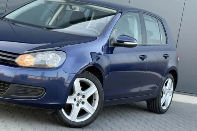 Volkswagen Golf (2010) thumbnail 6