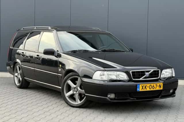 Volvo V70 (2002) thumbnail 2