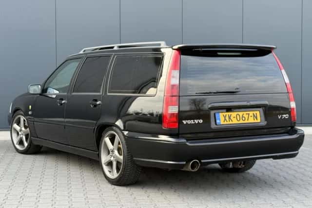 Volvo V70 (2002) thumbnail 3