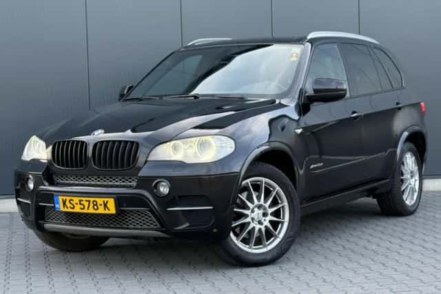 BMW X5 (2012) thumbnail 1