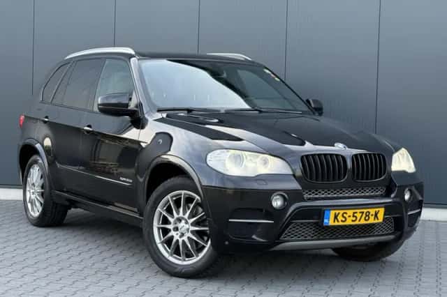 BMW X5 (2012) thumbnail 2
