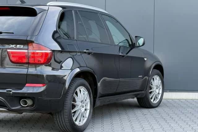 BMW X5 (2012) thumbnail 5