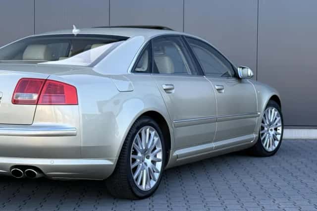 Audi S8 (2006) thumbnail 5