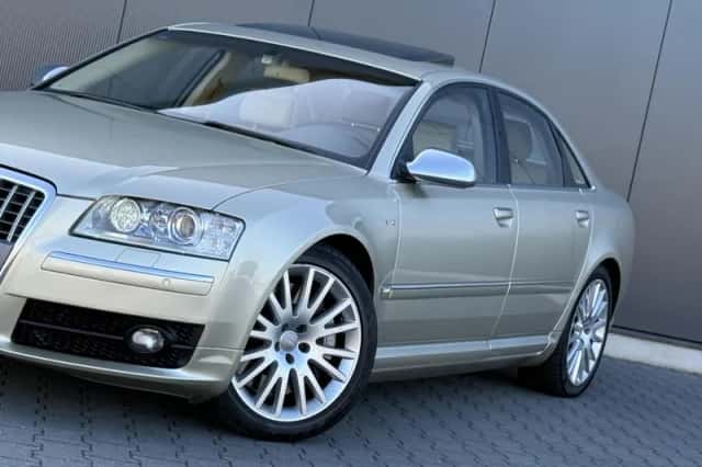 Audi S8 (2006) thumbnail 6