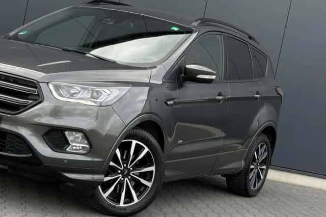 Ford Kuga (2018) thumbnail 6