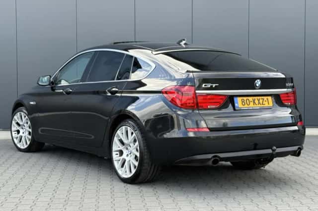 BMW 5-Serie (2010) thumbnail 3