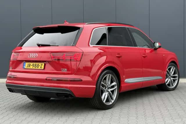Audi Q7 (2016) thumbnail 4