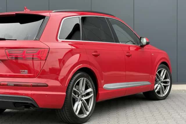Audi Q7 (2016) thumbnail 5