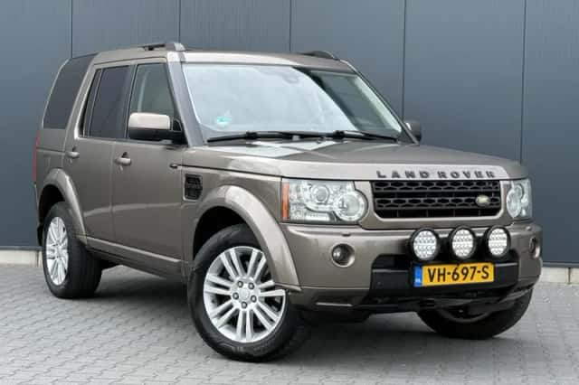 Land Rover Discovery (2009) thumbnail 2