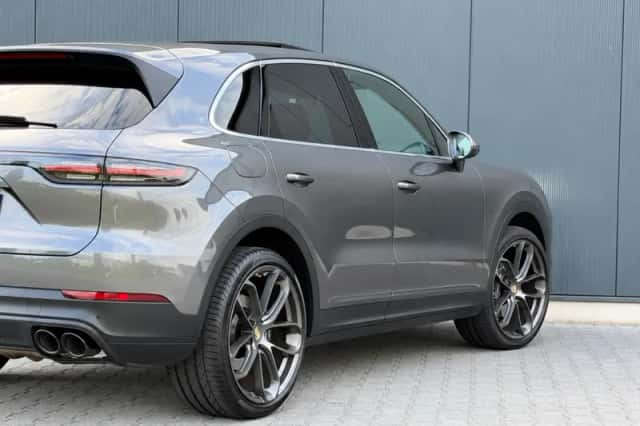 Porsche Cayenne (2018) thumbnail 5