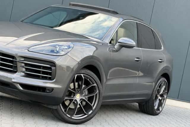 Porsche Cayenne (2018) thumbnail 6