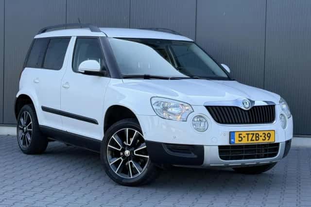Škoda Yeti (2011) thumbnail 2