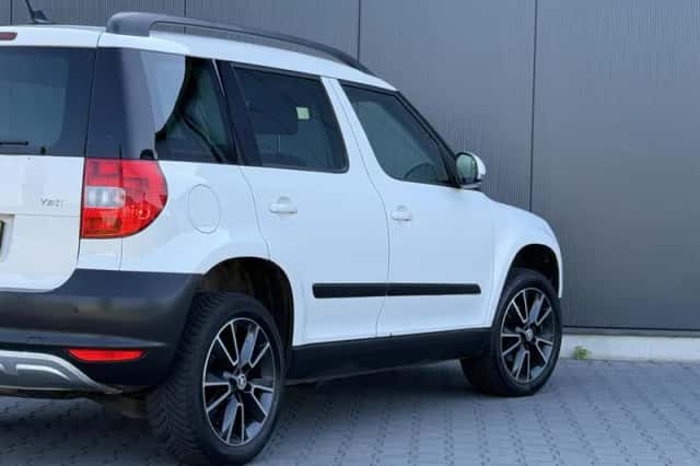 Škoda Yeti (2011) thumbnail 5