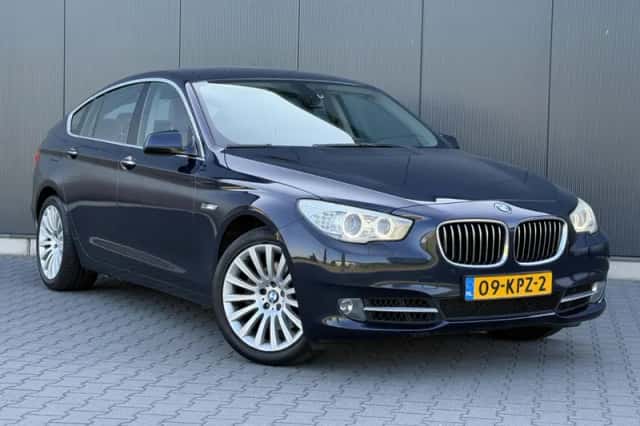 BMW 5-Serie (2010) thumbnail 2