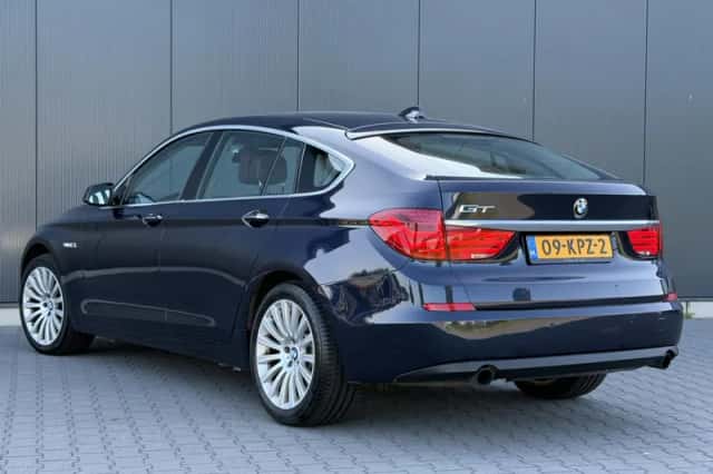 BMW 5-Serie (2010) thumbnail 3
