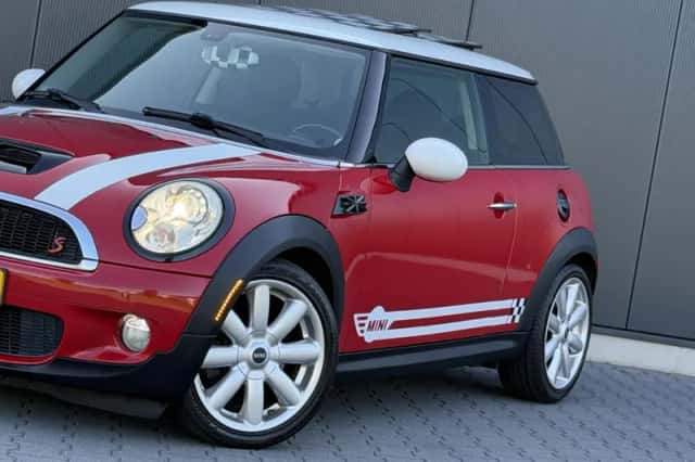MINI Cooper S (2008) thumbnail 6