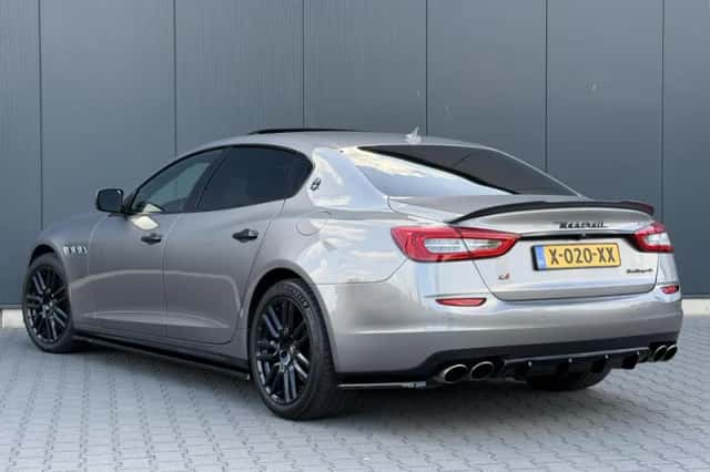 Maserati Quattroporte (2015) thumbnail 3