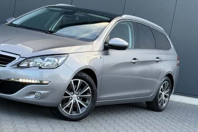 Peugeot 308 (2016) thumbnail 6