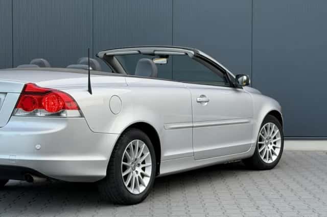 Volvo C70 (2006) thumbnail 5